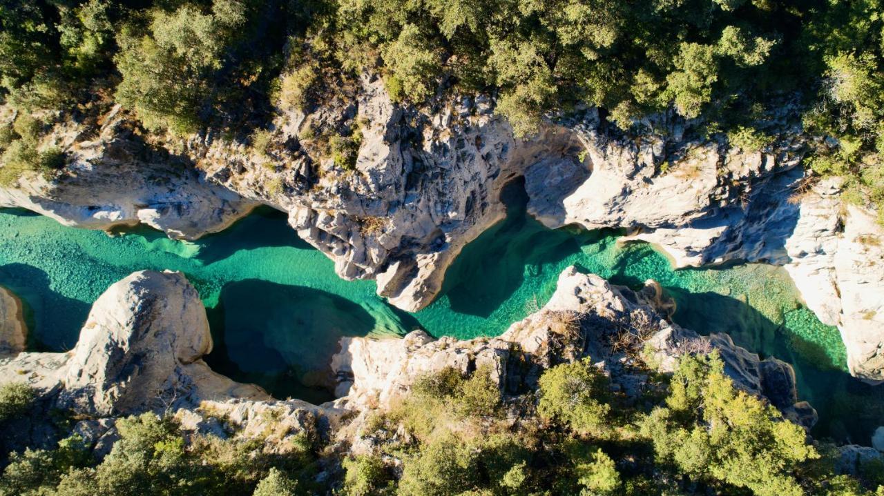 Апартаменты Pont De Valenti Mountain Retreat Жирона Экстерьер фото